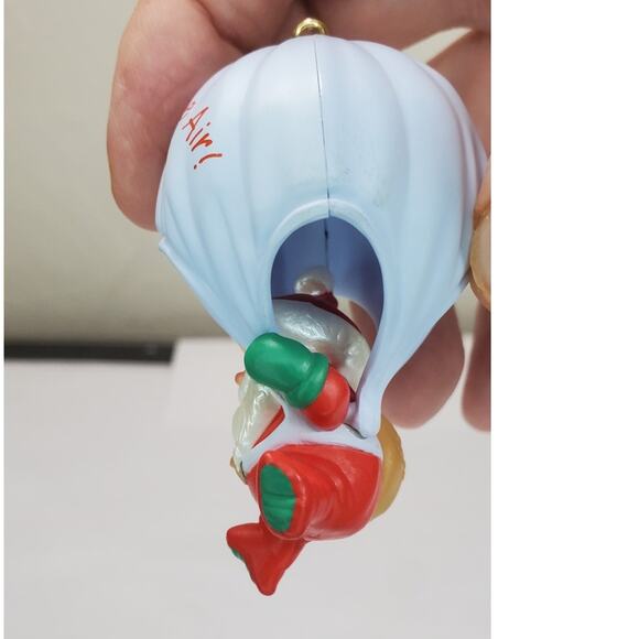 Vintage 1990 Hallmark Keepsake "Joy Is in the Air" Santa Ornament - Picture 6 of 7